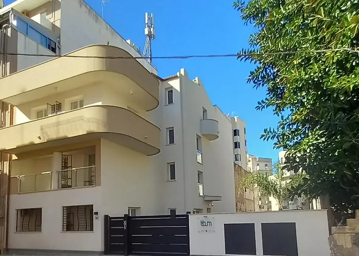 Lebum Apartments